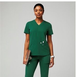 Fabletics Hunter Green Scrub Set